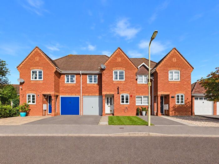 3 Bedroom Terraced House For Sale In Fen Avenue, Fareham, Hampshire, PO16