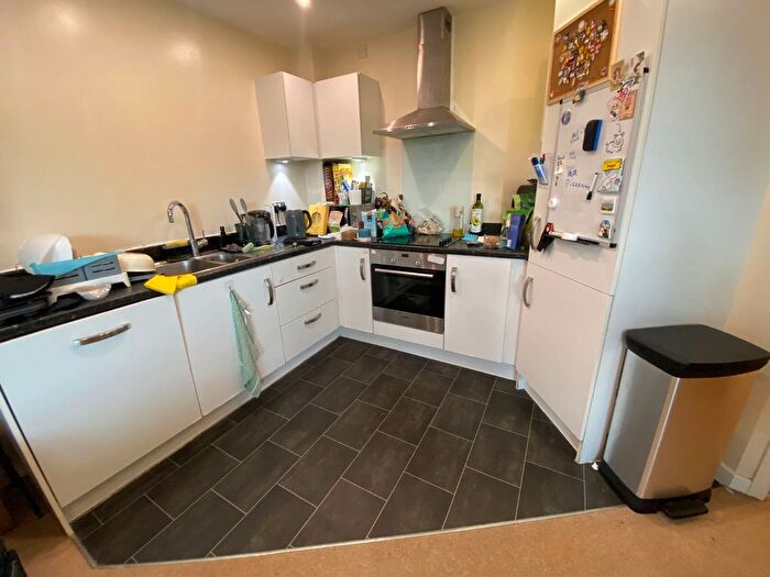 2 Bedroom Flat To Rent In Bell Barn Road, Birmingham, West Midlands, B15