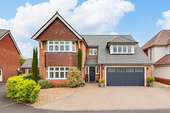 5 Bedroom Detached House For Sale In Harrison Close, Tattenhall, CH3