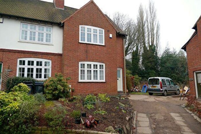 3 Bedroom House To Rent In West Pathway, Birmingham, B17