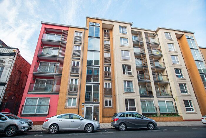 2 Bedroom Flat To Rent In Dock Street, Hull, HU1