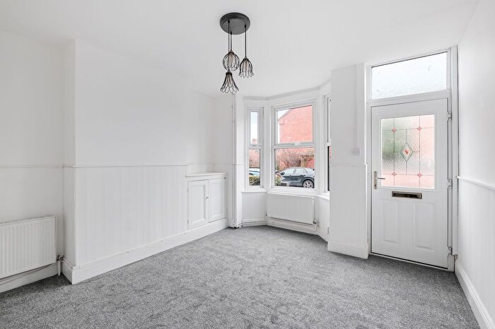 3 Bedroom Terraced House For Sale In Hopton Street, Worcester, WR2