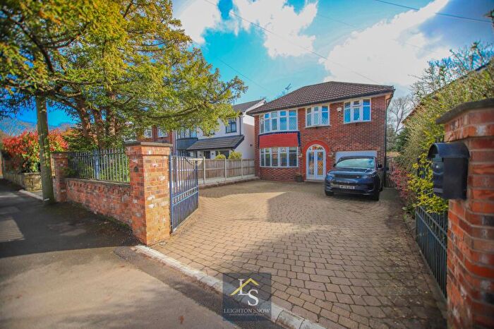 5 Bedroom Detached House For Sale In Bridge Lane, Bramhall, SK7