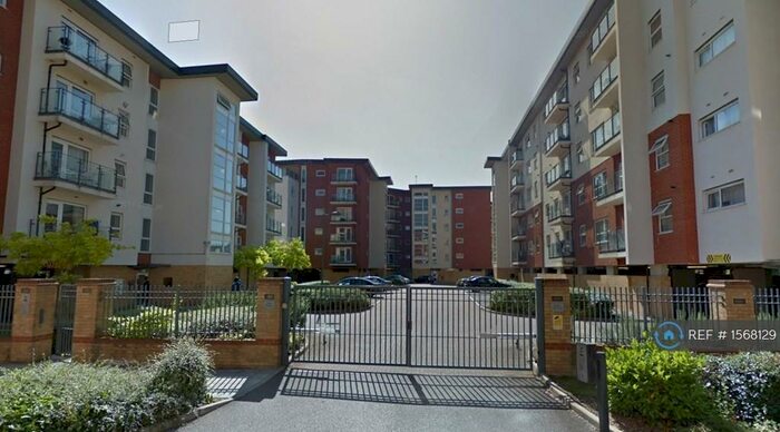 1 Bedroom Flat To Rent In Clarkson Court, Hatfield, AL10