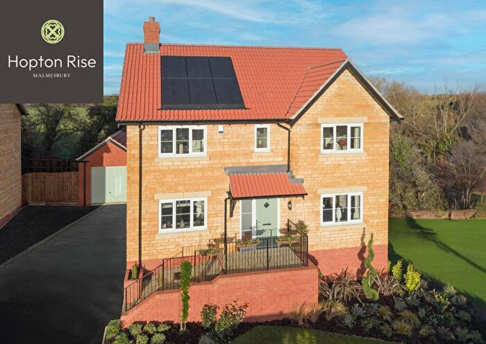 4 Bedroom Detached House For Sale In Hopton Rise, Malmesbury, SN16