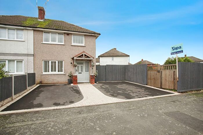 2 Bedroom Semi Detached House For Sale In Mcmahon Road, Bedworth, CV12