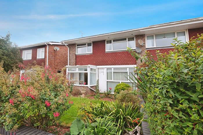3 Bedroom Semi-detached House For Sale In High Meadow, Wyesham, Monmouth, NP25