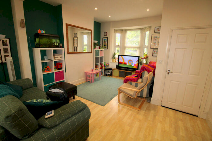 3 Bedroom Semi-Detached House To Rent In Tamworth Road, Nottingham, NG10