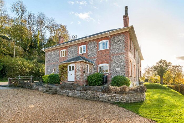 5 Bedroom Detached House To Rent In West Gomeldon, Salisbury, SP4