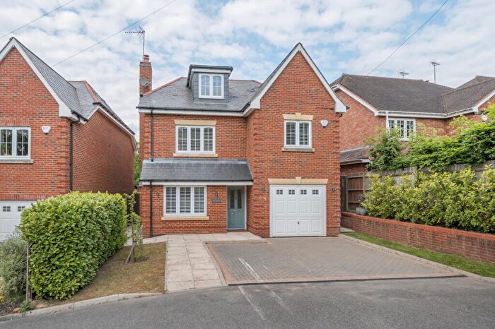 5 Bedroom House For Sale In Fullers Road, Rowledge, Farnham, GU10