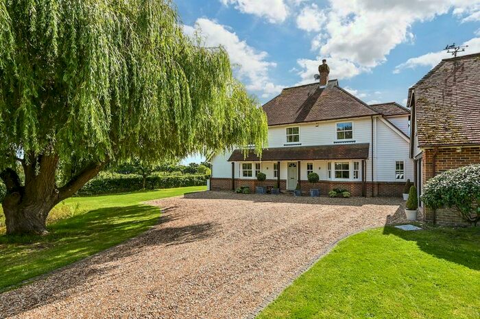 4 Bedroom Detached House For Sale In Mill Lane, Northiam, TN31
