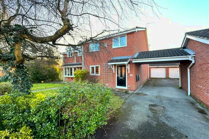 3 Bedroom Semi-Detached House To Rent In Bessancourt, Holmes Chapel, CW4