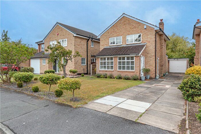 3 Bedroom Detached House For Sale In Shadwell Park Avenue, Leeds, West Yorkshire, LS17
