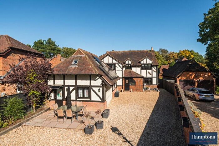 4 Bedroom Detached House To Rent In Fenns Lane, West End, Woking, GU24