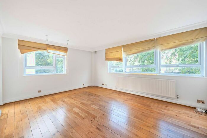 3 Bedroom Flat To Rent In Randolph Avenue, Maida Vale, London, W9