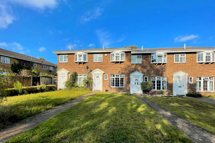 3 Bedroom Terraced House To Rent In West Byfleet, KT14