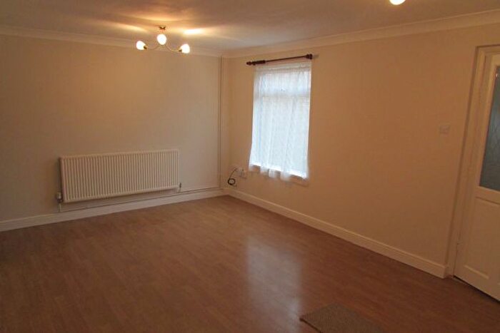 3 Bedroom Terraced House For Sale In Brudenell, Peterborough, PE2