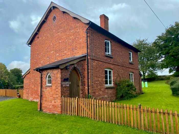 3 Bedroom Cottage For Sale In Preston-On-Wye, Hereford, HR2