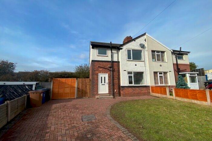 3 Bedroom Semi-Detached House To Rent In Beacon Gardens, Lichfield, WS13