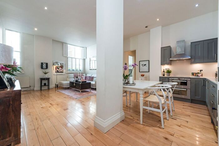 2 Bedroom Flat To Rent In Seymour Place, London, W1H