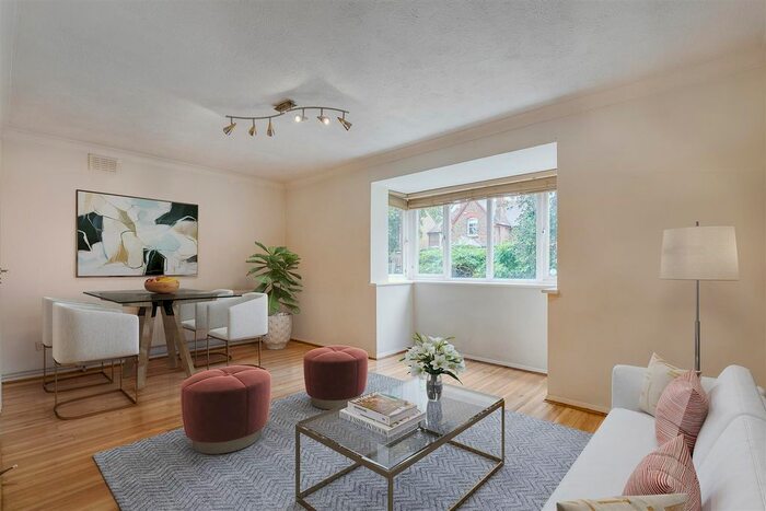 2 Bedroom Flat To Rent In Augustus Road, London, SW19