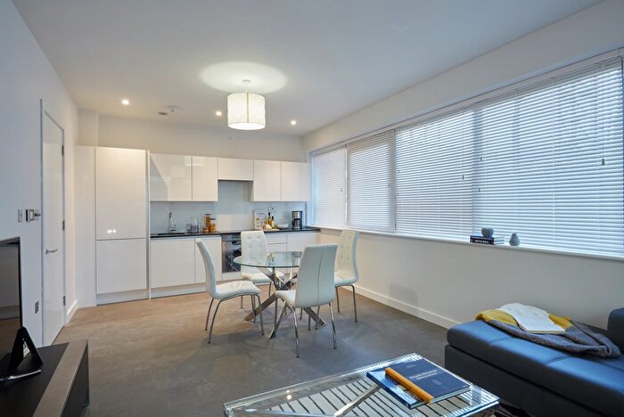 2 Bedroom Apartment To Rent In Abbott House, Griffiths Way, St Albans, AL1