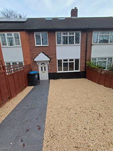 Studio To Rent In Croydon Road, Caterham, CR3