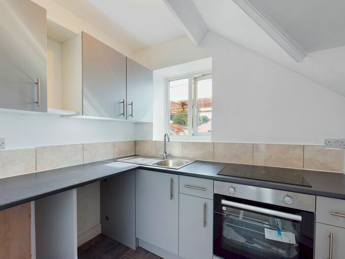 1 Bedroom Flat To Rent In New Road, Brixham, TQ5