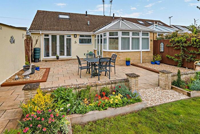3 Bedroom Bungalow For Sale In South Cerney, GL7
