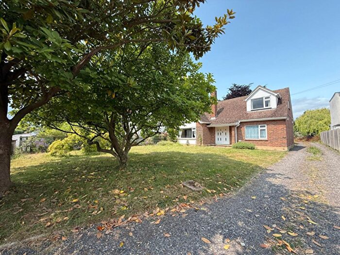 4 Bedroom Chalet To Rent In Berengrave Lane, Gillingham, ME8