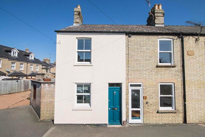 2 Bedroom End Of Terrace House For Sale In Marmora Road, Cambridge, CB1