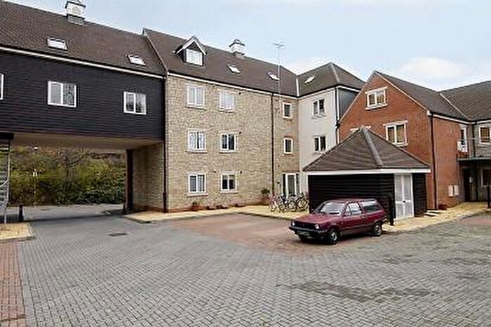2 Bedroom Flat To Rent In Headington, Oxford, OX3