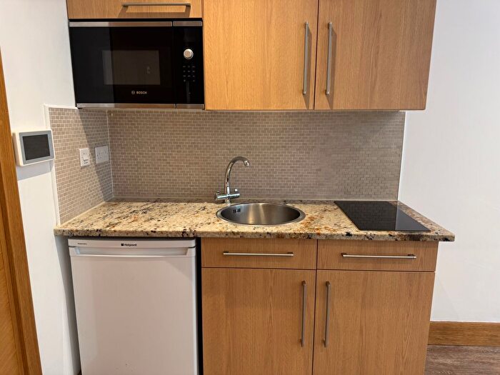 1 Bedroom Flat To Rent In Patton Studios, London, NW9