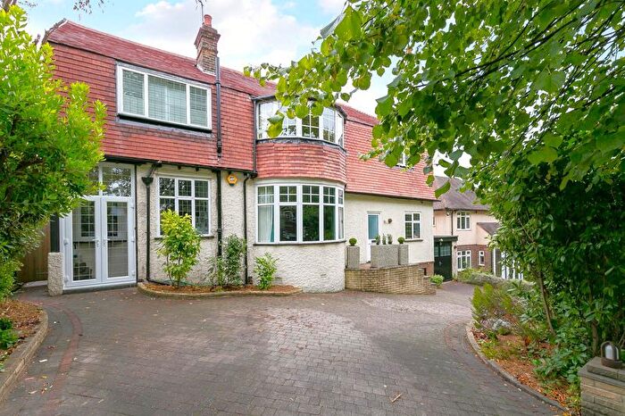 5 Bedroom Detached House For Sale In Bencombe Road, Purley, CR8