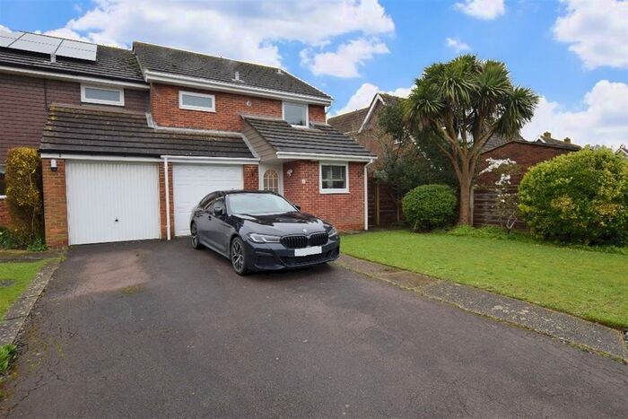 3 Bedroom Semi-Detached House To Rent In , Lamorna Gardens, Westergate, Chichester, West Sussex, PO20