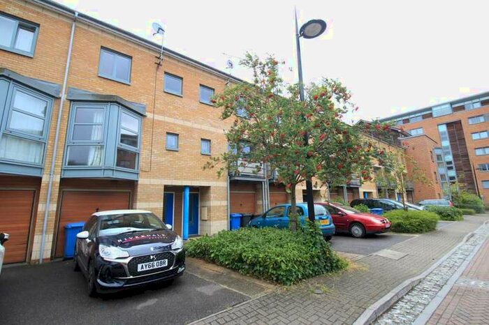 3 Bedroom Town House To Rent In Maude Street, Ipswich, IP3