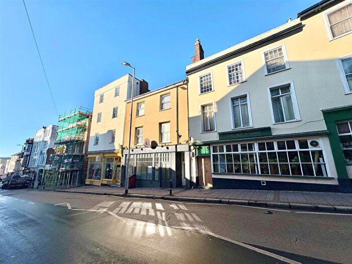 1 Bedroom Apartment To Rent In Fore Street, Exeter, EX4