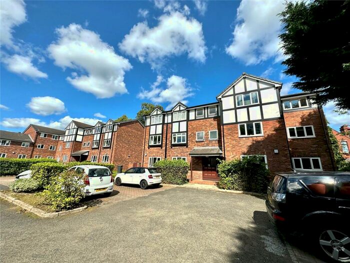 2 Bedroom Flat To Rent In Half Edge Lane, Eccles, Manchester, M30