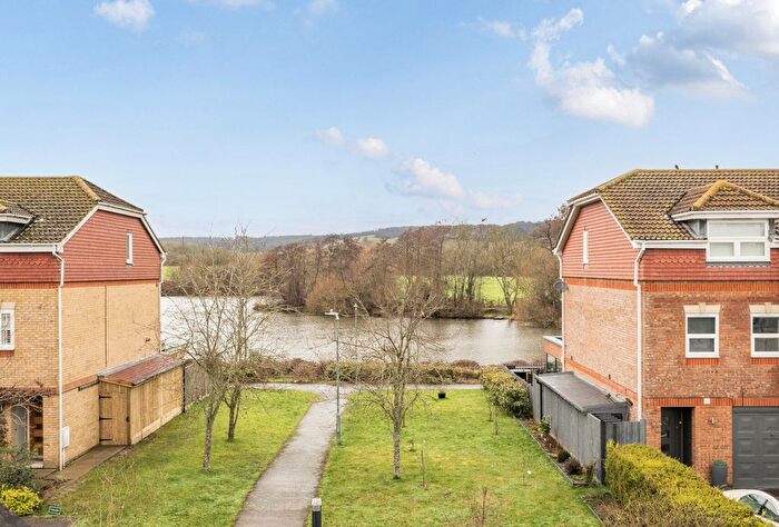4 Bedroom Link Detached House For Sale In Long Meadow, Riverhead, Sevenoaks, Kent, TN13