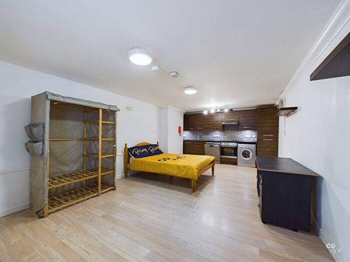 Studio To Rent In Scarborough Road, Brighton, BN1