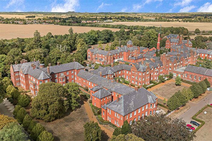 4 Bedroom Flat For Sale In Ipsden Court, Cholsey, OX10