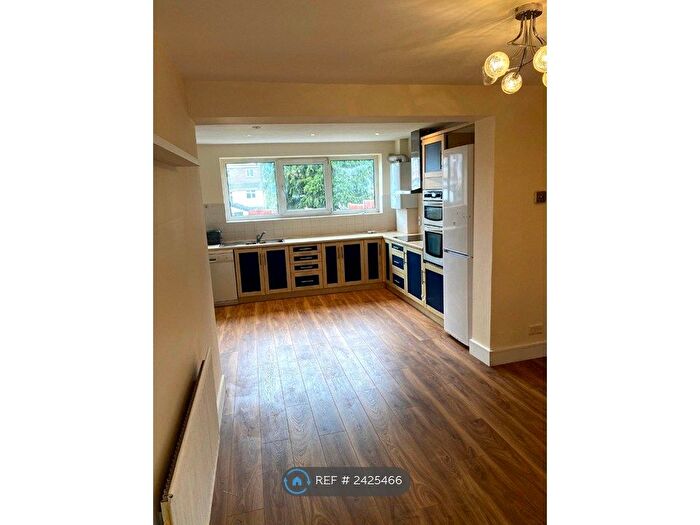 4 Bedroom Semi-Detached House To Rent In Westfield Avenue, Watford, WD24