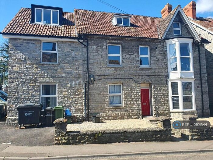 1 Bedroom Flat To Rent In Vestry Road, Street, BA16