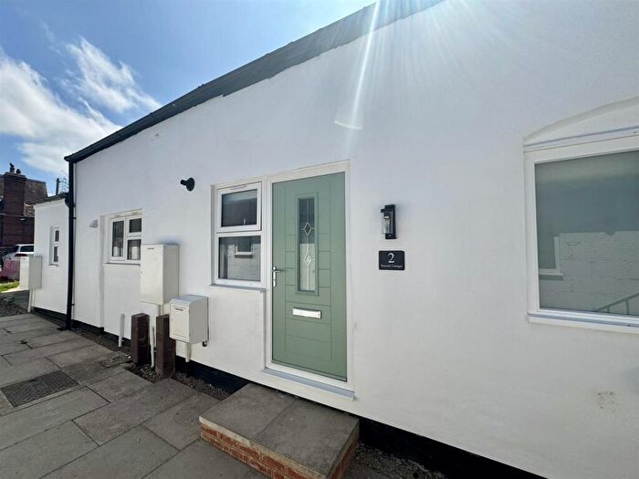 1 Bedroom House To Rent In Court Lane, Newent, GL18