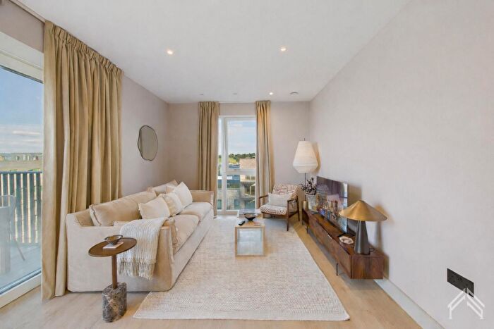 1 Bedroom Apartment To Rent In The Draper, London, NW9