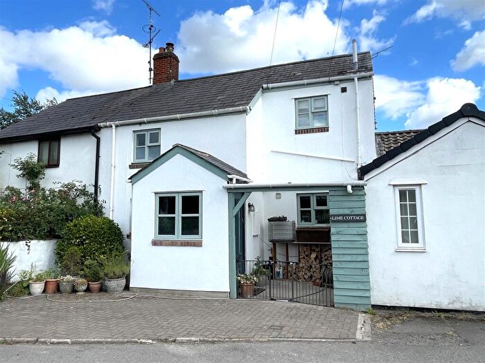 3 Bedroom Cottage For Sale In Candown Road, Tilshead, SP3