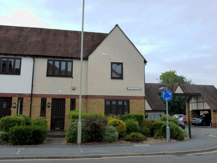 1 Bedroom Apartment To Rent In Star Street, Ware, SG12