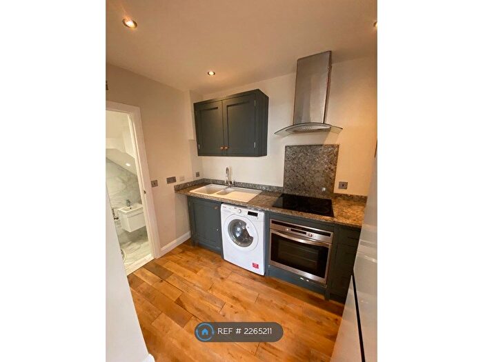 1 Bedroom Flat To Rent In Gloucester Road, Horfield, Bristol, BS7