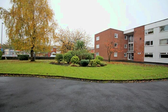 2 Bedroom Flat To Rent In Wellington Court, Bolton Road, Bury BL8