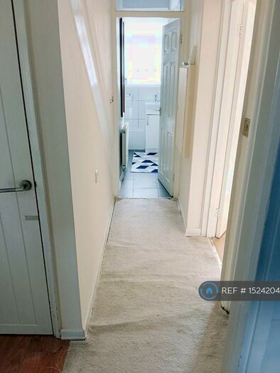 1 Bedroom Maisonette To Rent In Valence Wood Road, Dagenham, RM8